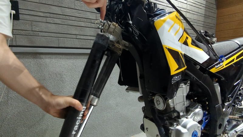 WR250R/Xのフロントフォークオーバーホール解説 | WR250Xの説明書